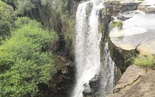 Cachoeira da Pedra Negra no Piauí - foto 2